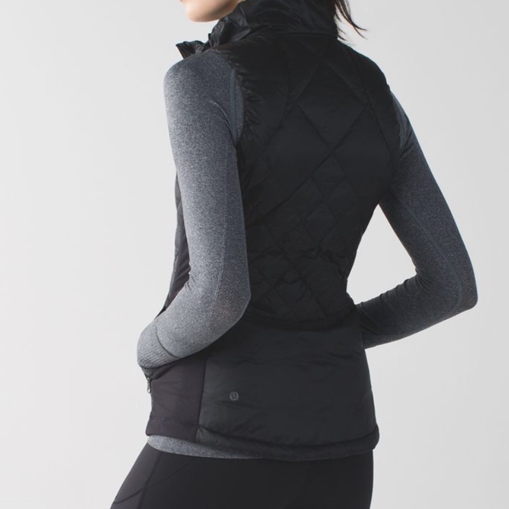Lululemon Down For A Run Vest Reflective 2 Black - Picture 2 of 14
